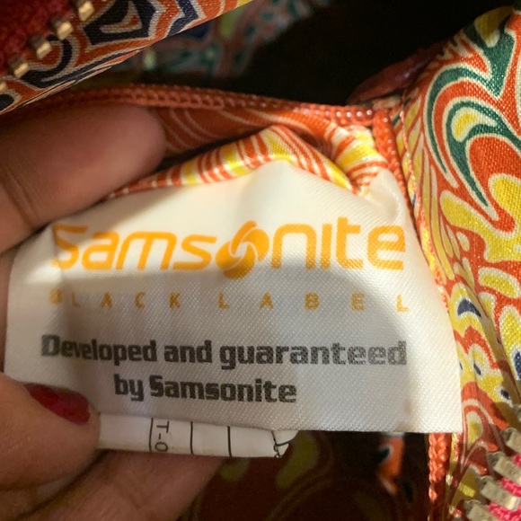 NWOT Samsonite black label leather expandable hobo - Picture 11 of 11